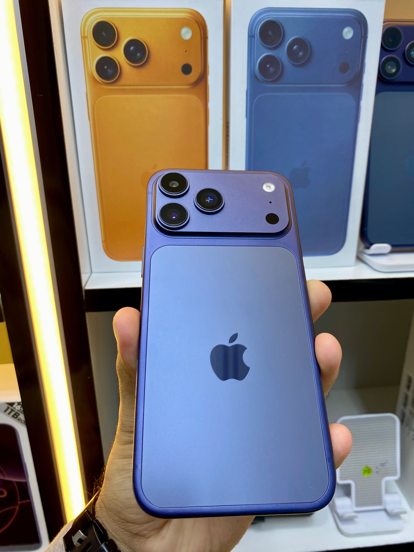 Iphone 17 Pro Max | Master Clone | One Year Warranty